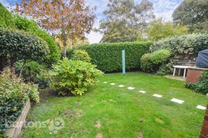 Photo 25- click for photo gallery